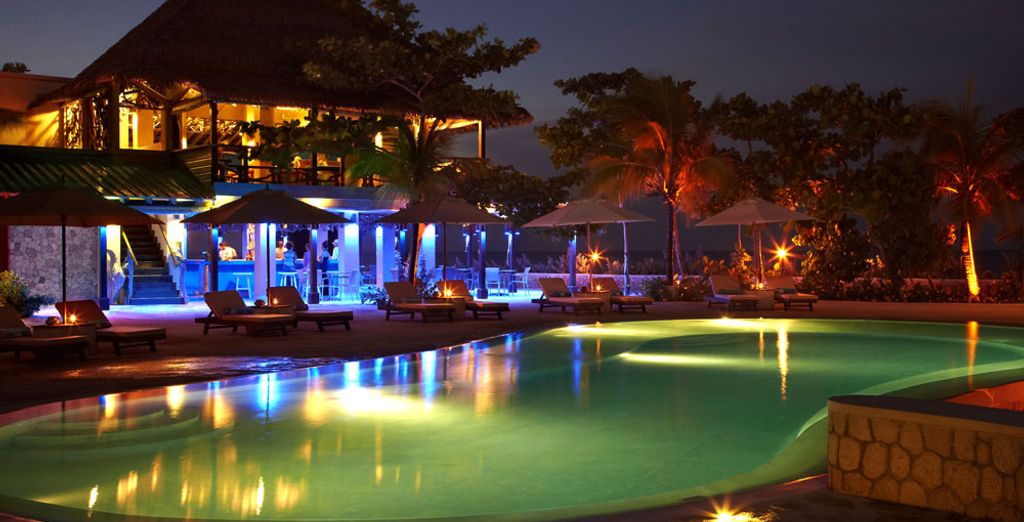 Hotel GoldenEye 4*