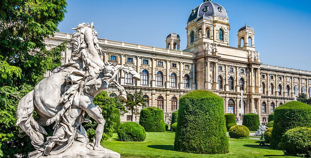 Hotel & Palais Strudlhof 4*