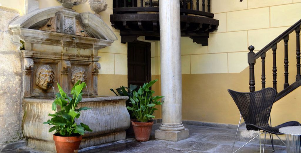 Hotel Palacio Mariana Pineda 4*