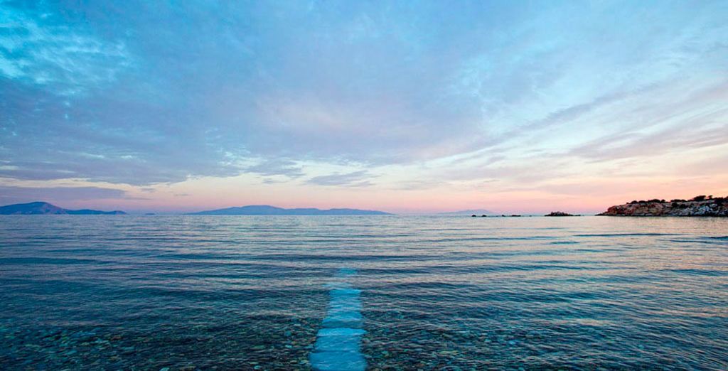 Finikas Hotel 4*