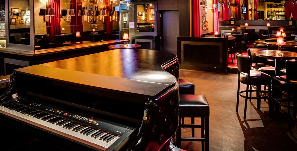 Hampshire Hotel - Rembrandt Square 4*
