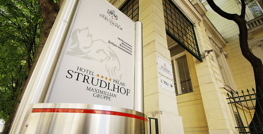 Hotel & Palais Strudlhof 4*