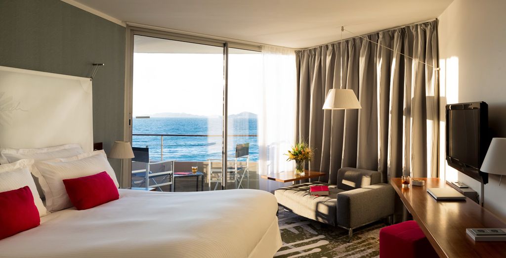 Mystery hotel 4*