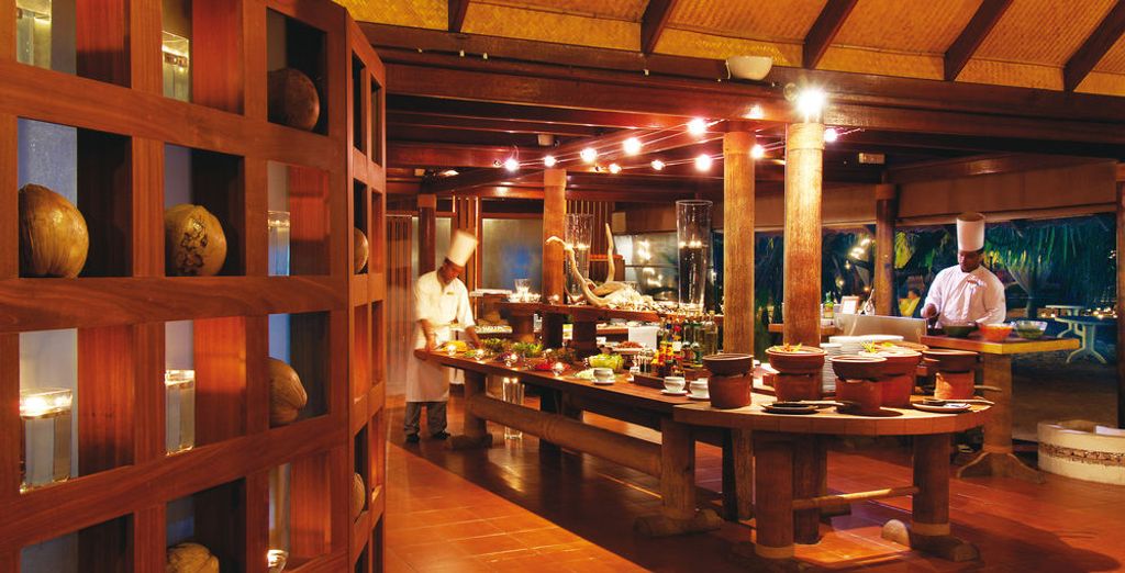 Diamonds Athuruga Beach and Water Villas 5*