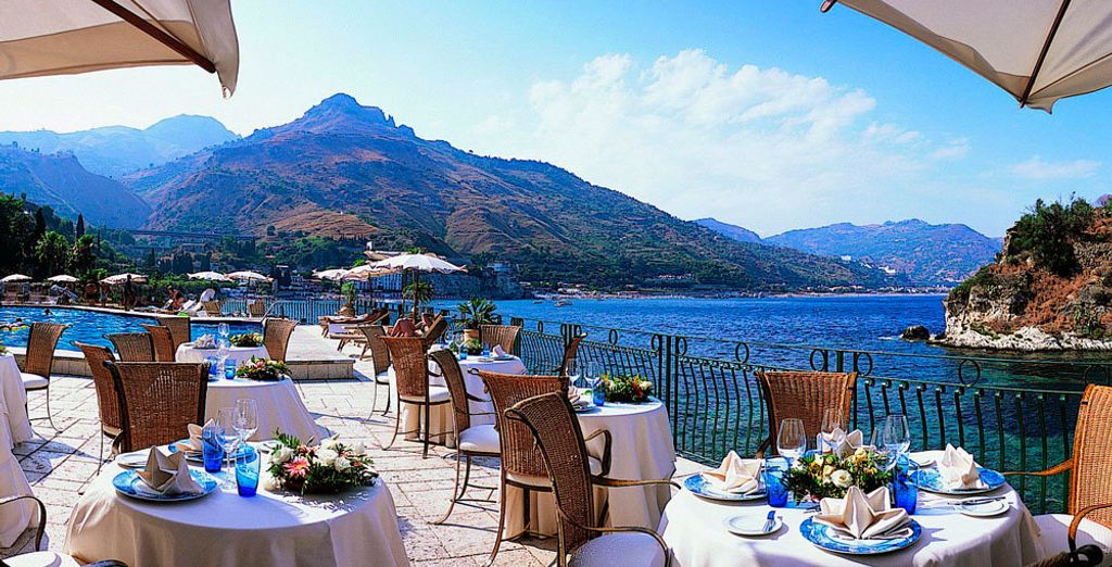 Grand Hotel Atlantis Bay 5*