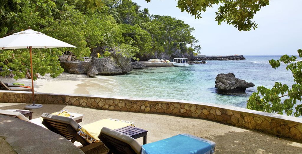 Hotel GoldenEye 4*