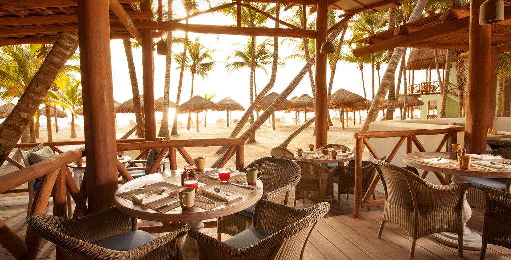 Mahekal Beach resort 4*