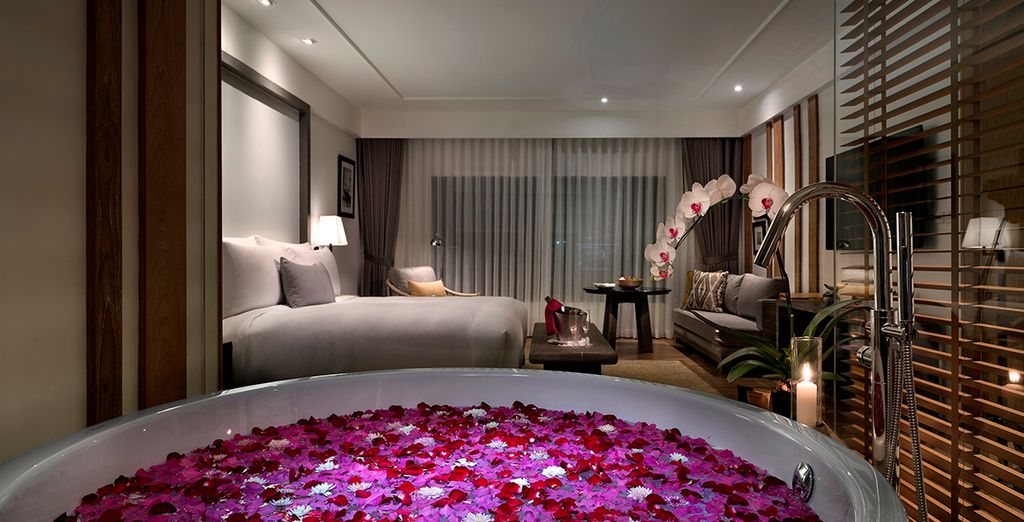 The Nai Harn Phuket 5*