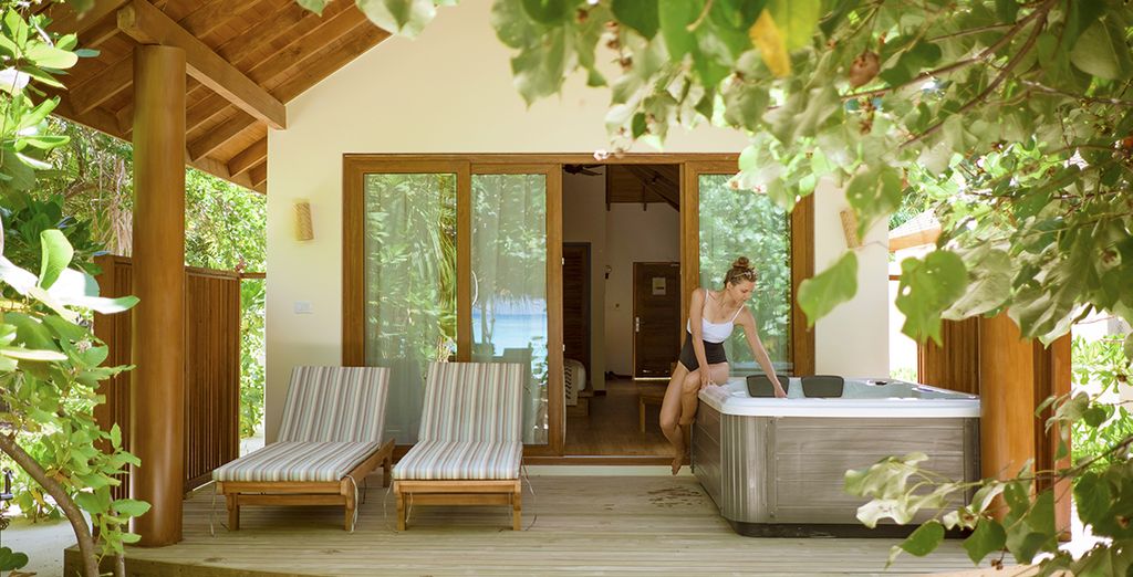 Reethi Faru Island Resort 4*S