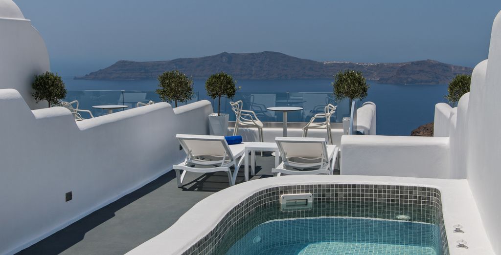 Pegasus Suites & Spa 5*