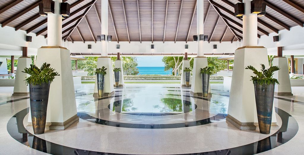 Andaman White Beach Phuket & Dusit Thani Krabi Beach Resort 5*