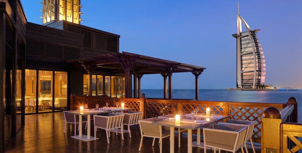 Jumeirah Al Qasr 5*