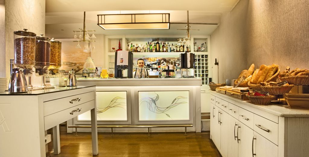 Amira Boutique Hotel 4*
