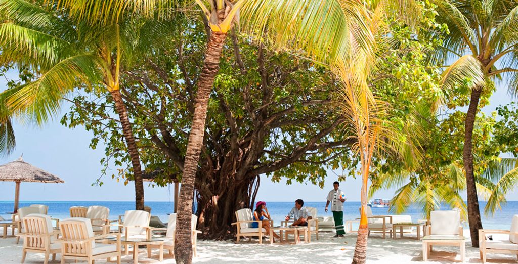 Diamonds Athuruga Beach and Water Villas 5*