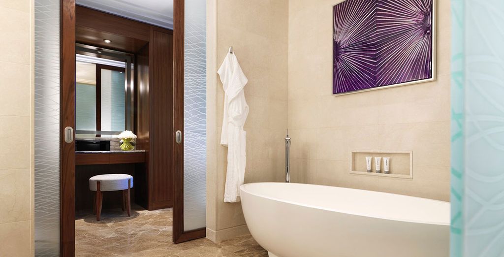 Four Season Abu Dhabi at Al Maryah Island 5* 