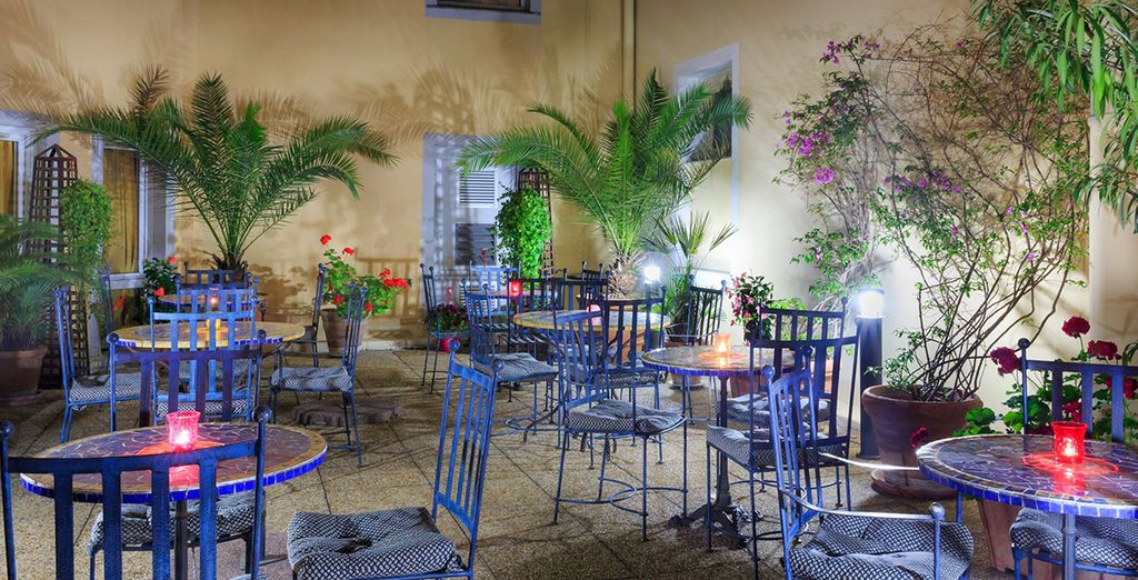 Hotel de Flore Nice Promenade 4*
