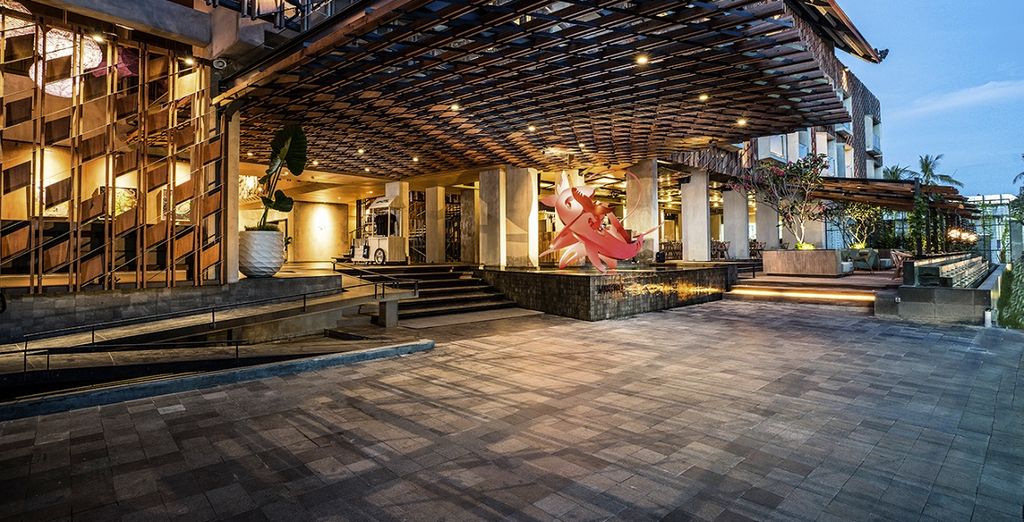 The Mansion Resort Hotel & Spa 5* & Artotel Sanur 4*