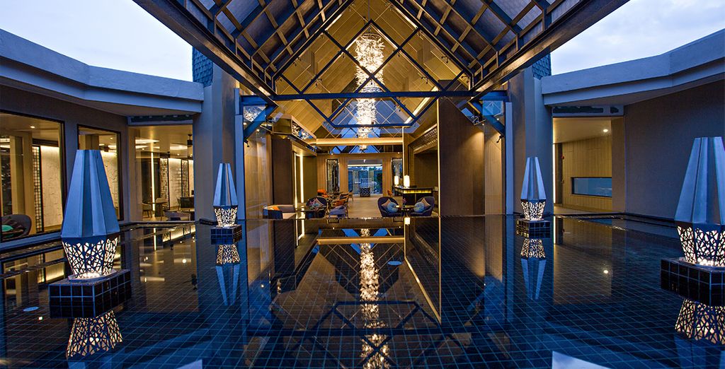 Maikhao Beach & Holiday Inn Phi Phi & Bangsak Merlin