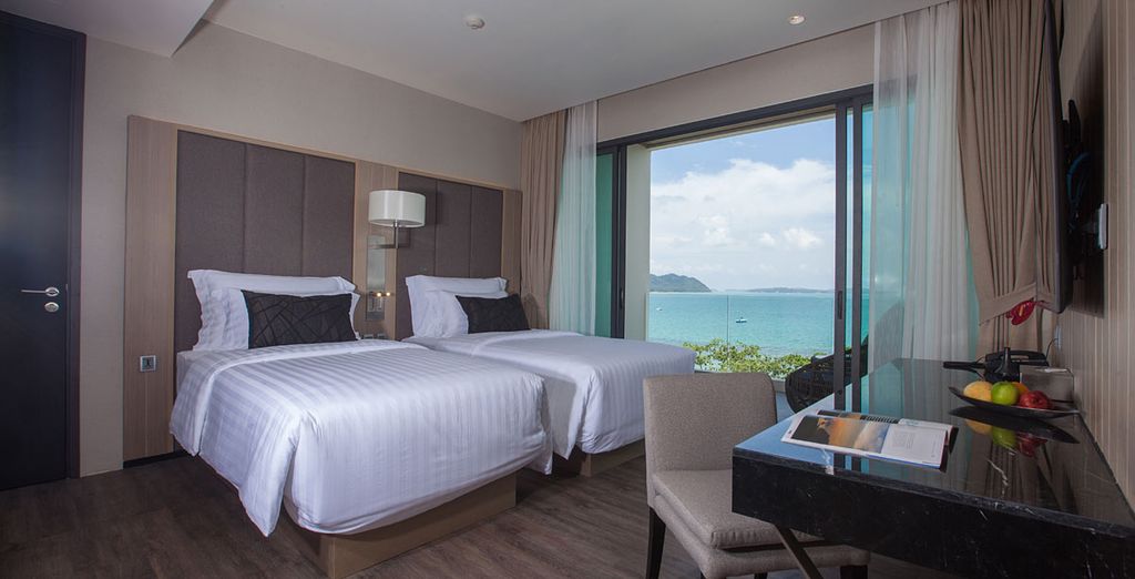 LiT Bangkok Hotel 5* +  My Beach Resort Phuket