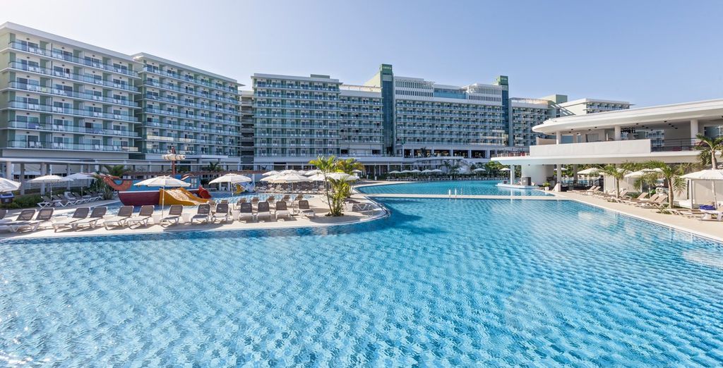 NH Capri La Habana 4* + Melia Internacional Varadero 5*