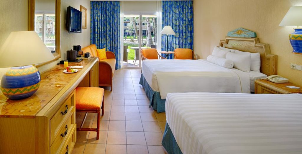 The Wyndham New Yorker 4* & Barcelo Maya Beach 5*