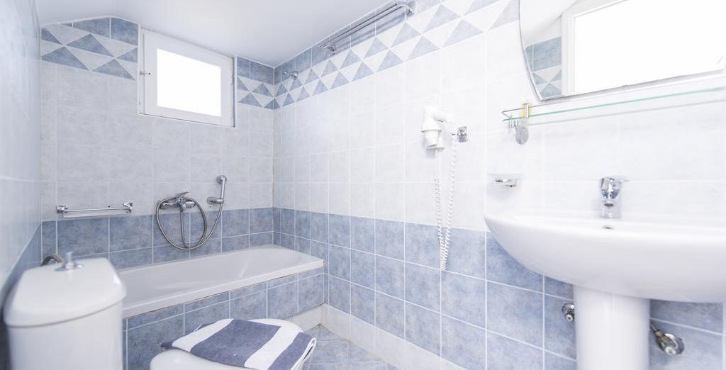 Mari Kristin Beach Hotel 4* + Bella Santorini 4*