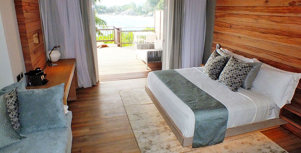 Carana Beach Hotel 4*S