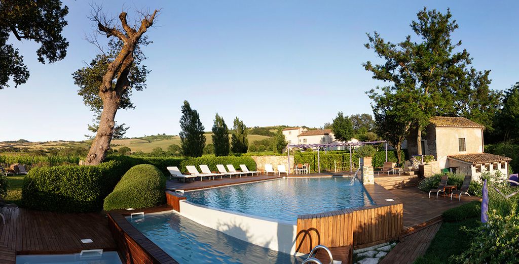 Tenuta Santi Giacomo e Filippo - Urbino Resort Hotel 4*