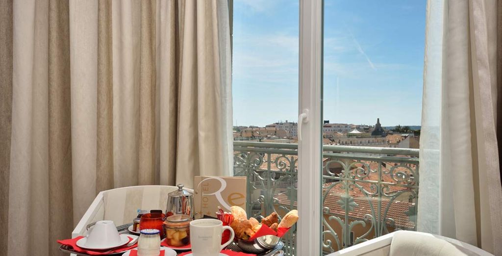 Hotel Renoir 4*