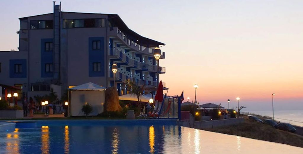 Tu's Hotel 4*