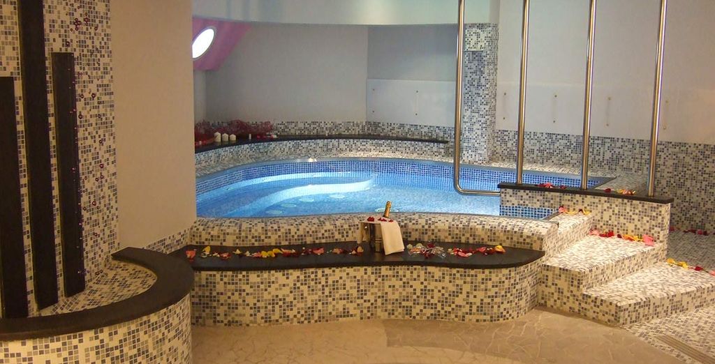 Tu's Hotel 4*
