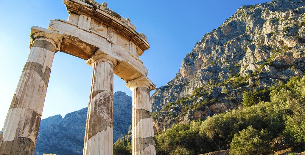 Tour del Peloponneso in Fly & Drive
