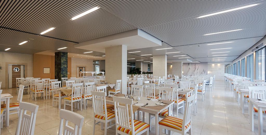Hotel Delfin Bijela 4*