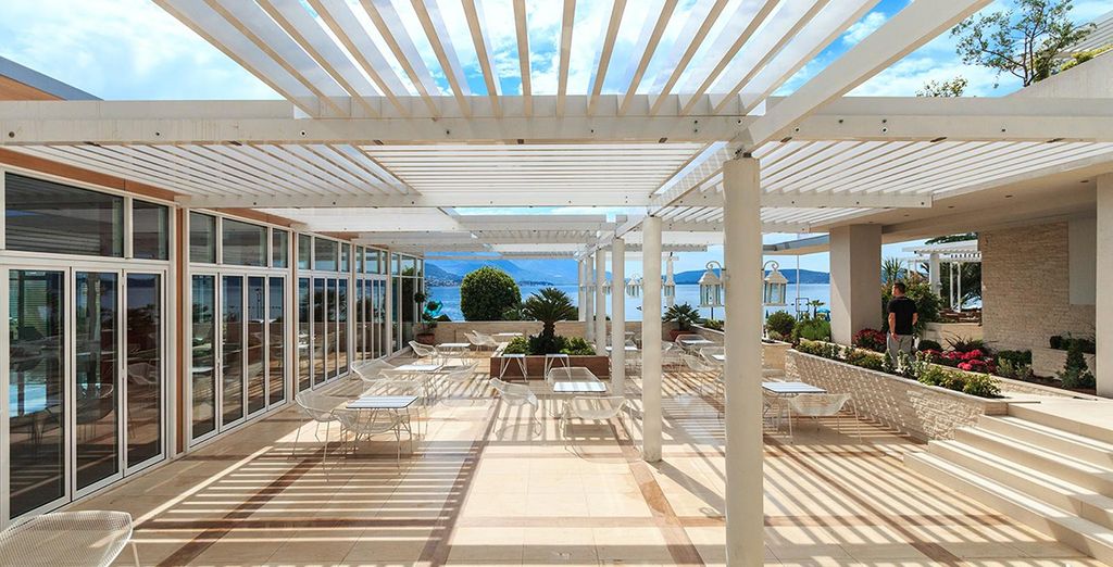 Hotel Delfin Bijela 4*