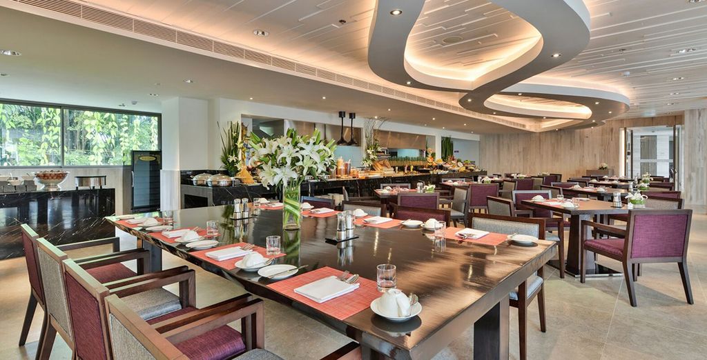 Mandarin Hotel By Centrepoint Bangkok 4* + Dream Phuket Hotel & Spa 5*