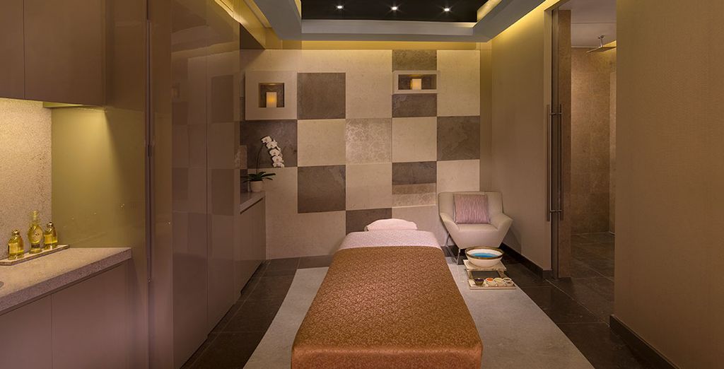 Al Wadi Desert 4* & Hyatt Regency 5*