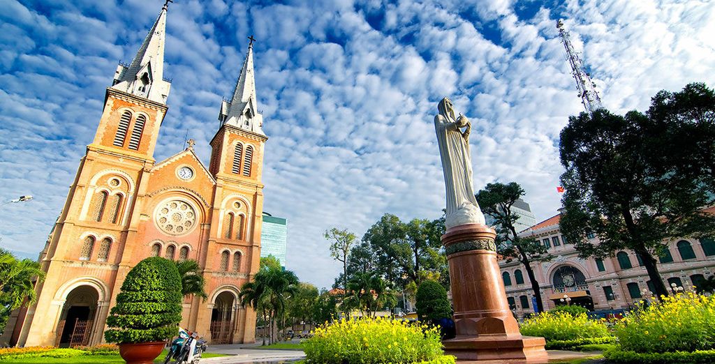 Vietnam a 5* - Le due capitali, la Baia di Ha Long e soggiorno mare a Nha Trang