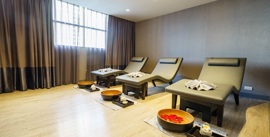Well Hotel Bangkok 5* & The Imperial Boat House Beach Resort 4*
