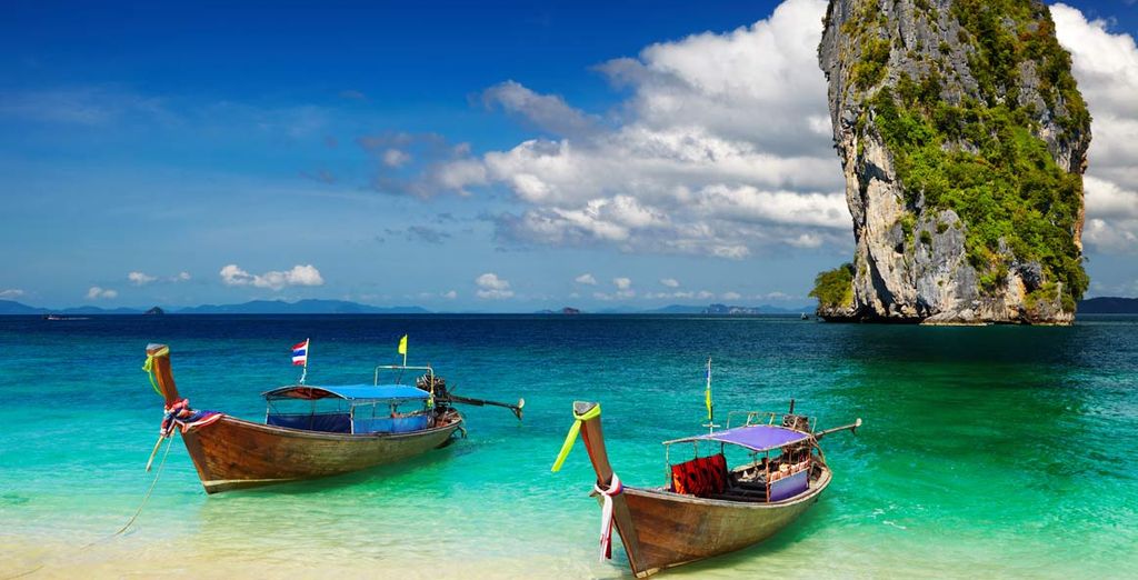 Maikhao Palm Beach Resort & Holiday Inn Resort Phi Phi Island & Samui Buri Beach Resort