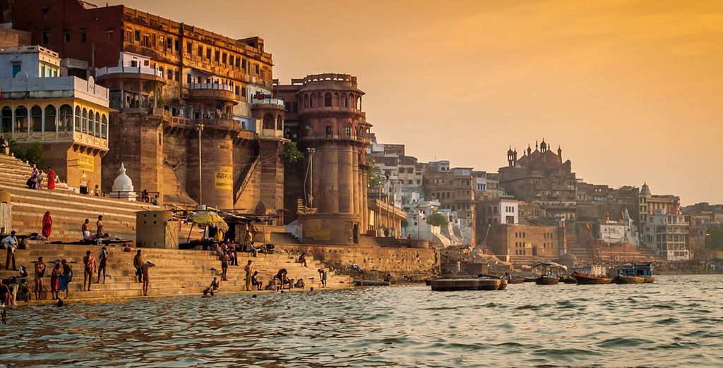 Tour di 10 notti, il Triangolo d'Oro + Khajuraho & Varanasi in 4* e 5*
