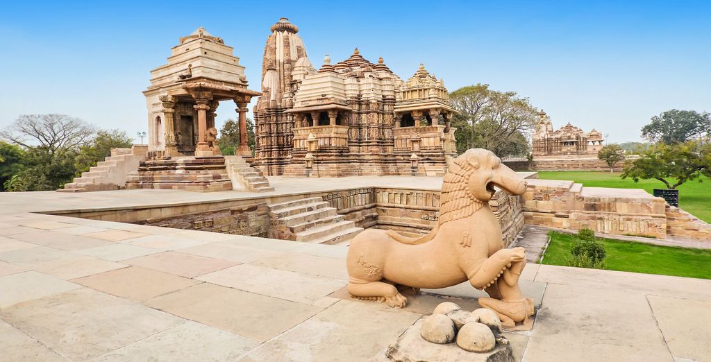 Tour di 10 notti, il Triangolo d'Oro + Khajuraho & Varanasi in 4* e 5*