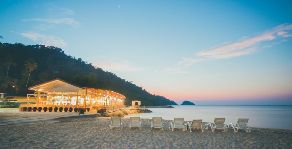 LiT Bangkok Hotel 5* +  My Beach Resort Phuket