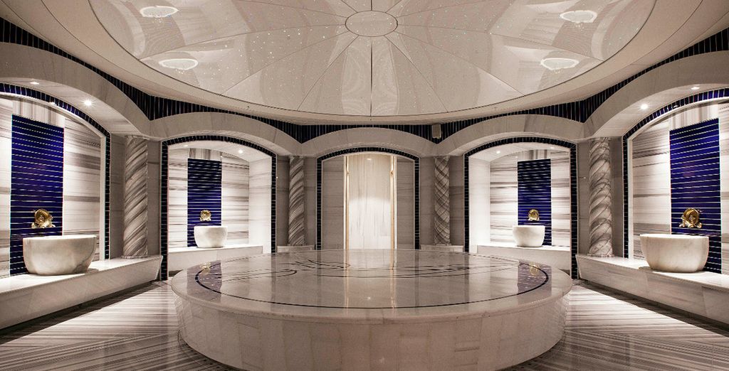 Radisson Blu Hotel Istanbul Sisli 5*