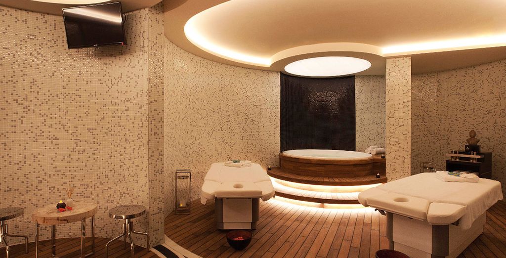 Radisson Blu Hotel Istanbul Sisli 5*
