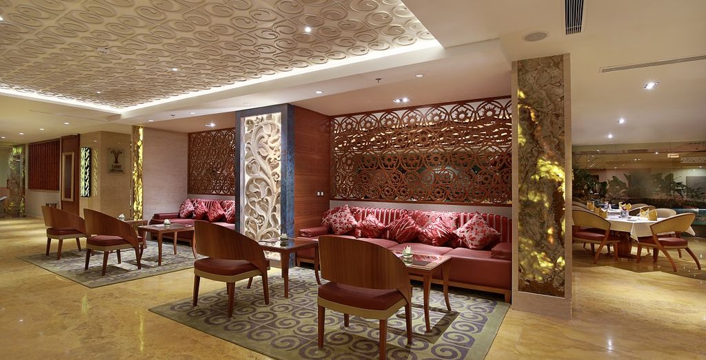 SenS Hotel Ubud & Spa 4* + Mahagiri Resort Nusa Lembongan 4* + Holiday Inn Resort Bali Benoa 5*