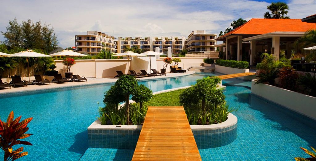 Cachet Resort Dewa Phuket 5*+ Holiday Inn Phi Phi 4* e Kalima Resort & Villas Khao Lak 5*