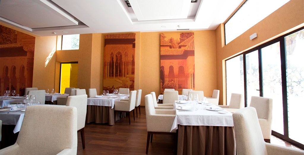 OH Tels San Antón Granada 4* + Hotel M.A. Sevilla Congresos 4*