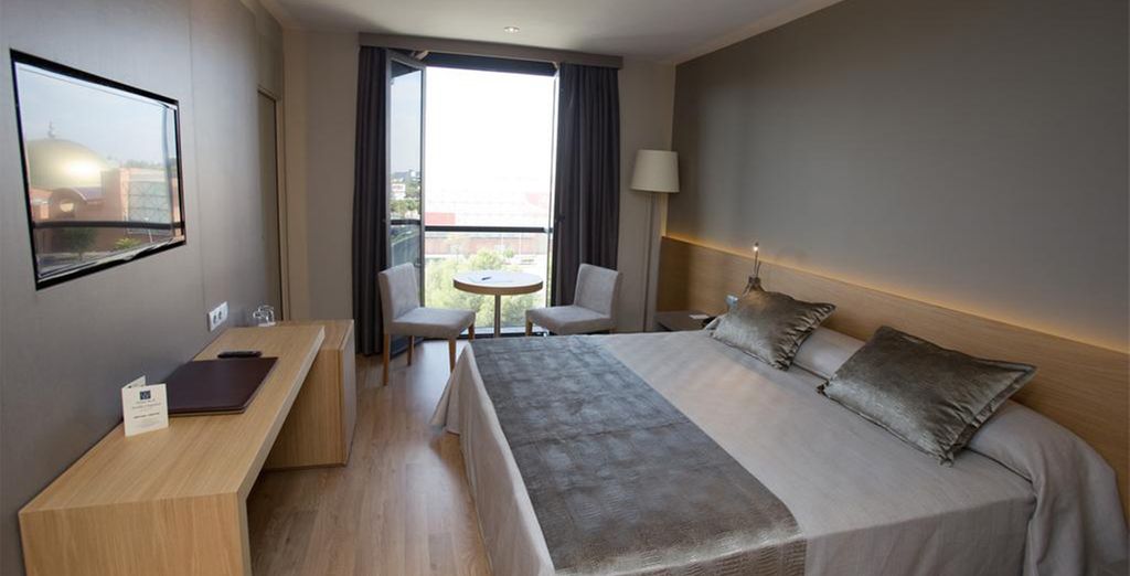 OH Tels San Antón Granada 4* + Hotel M.A. Sevilla Congresos 4*