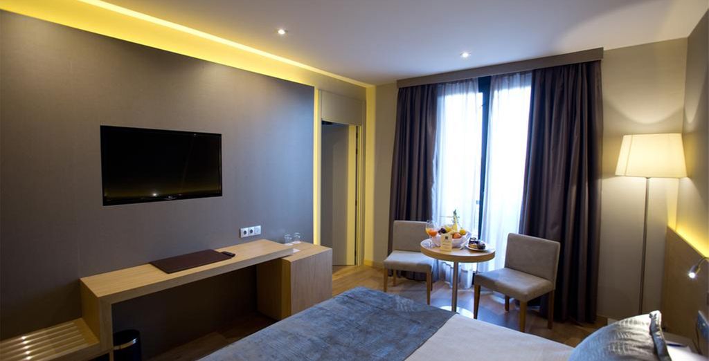 OH Tels San Antón Granada 4* + Hotel M.A. Sevilla Congresos 4*
