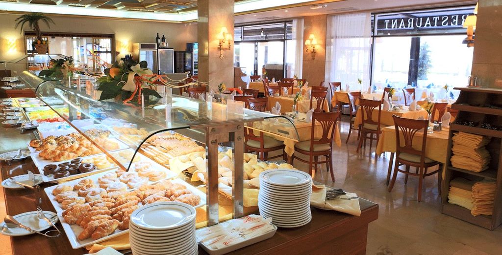 Gran Hotel Delfin 4*